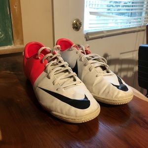 Size 11 Nike men’s Mercurial indoor soccer shoes